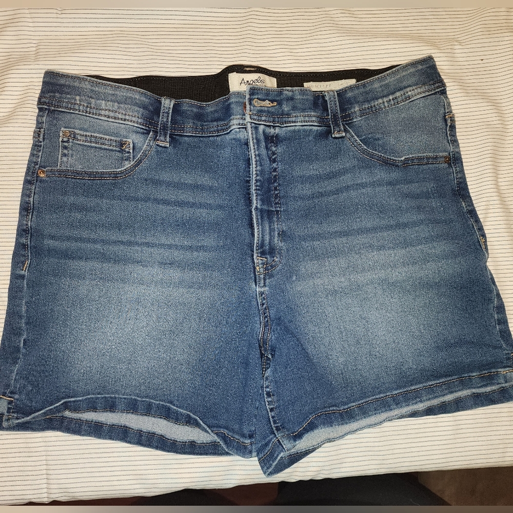 Angels denim shorts size 16